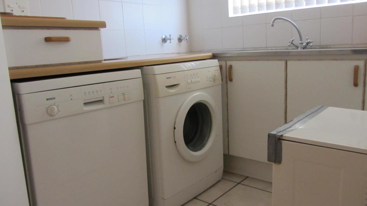 Swem Jannie Apartment Struisbaai Luaran gambar